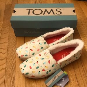 Brand New Christmas Toms
